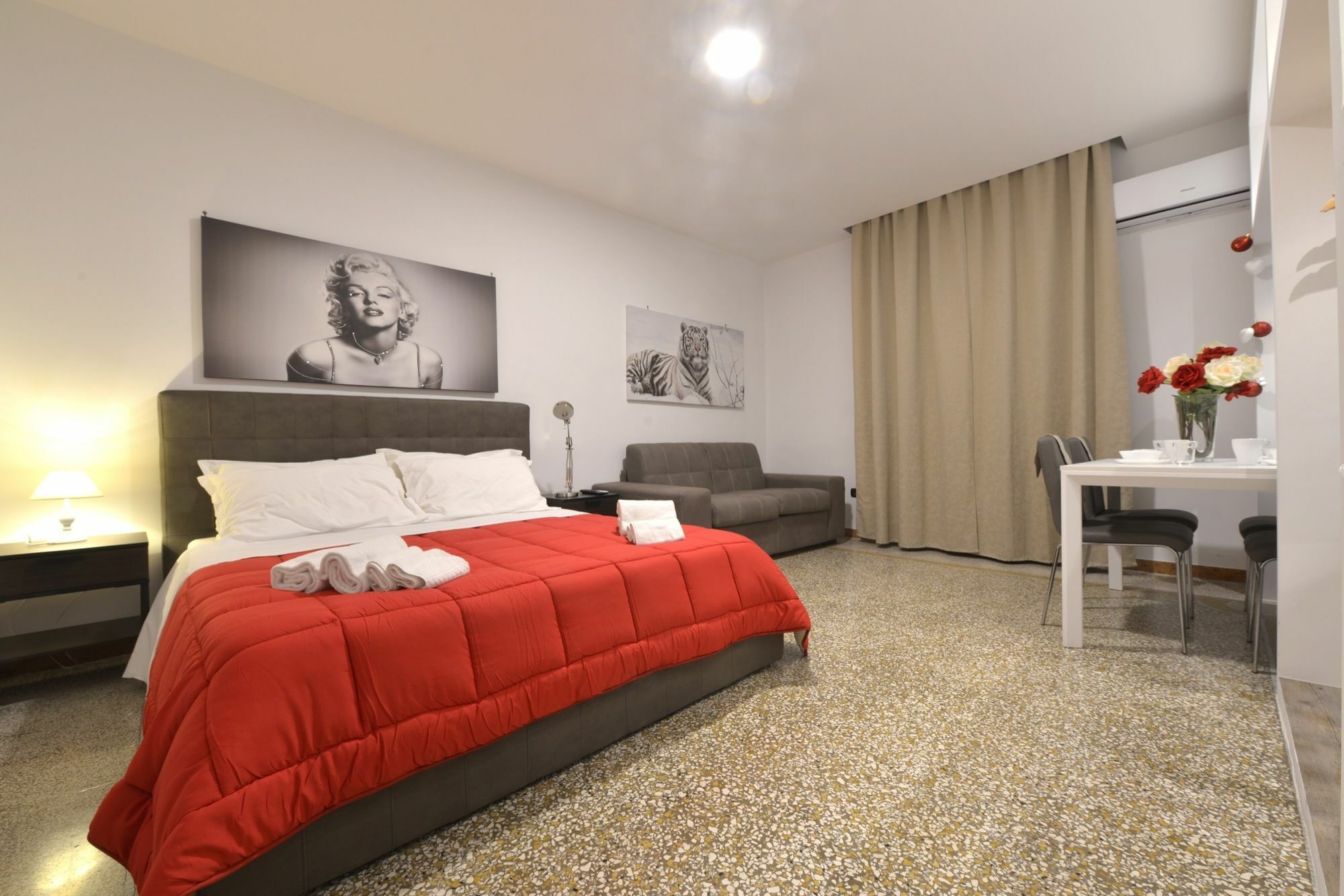 Gasthof Napoli Central City 2*